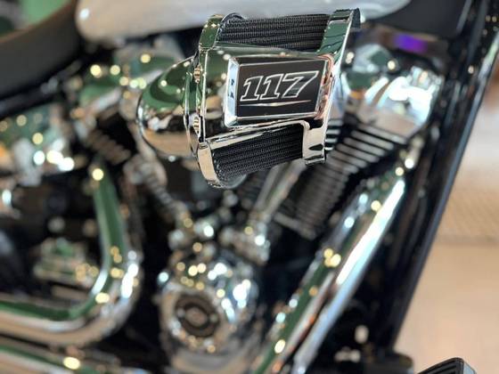 HARLEY-DAVIDSON SOFTAIL BREAKOUT 